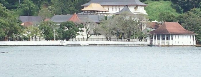 Kandy Lake is one of Sri Lanka.