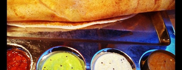 Saravanaa Bhavan South Indian Restaurant is one of siva 님이 저장한 장소.