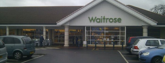 Waitrose & Partners is one of Lugares favoritos de Henry.