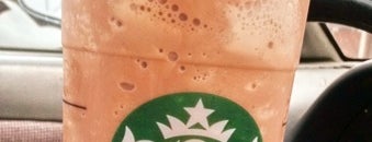 Starbucks is one of Kelseyさんのお気に入りスポット.