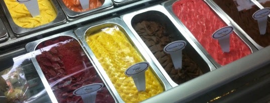 Neve Gelato is one of Lugares DF.