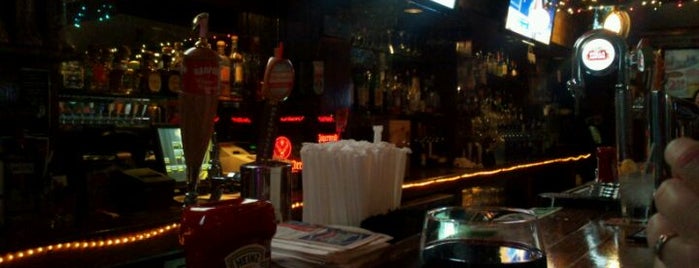 Yarde Tavern is one of Locais curtidos por Nico.