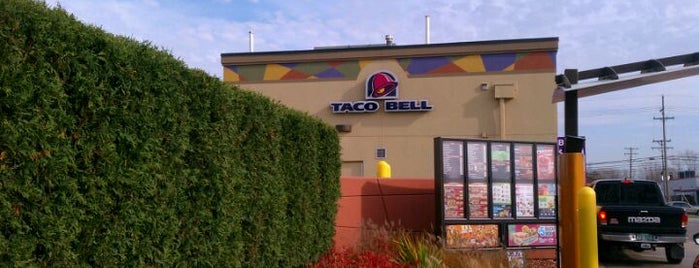Taco Bell is one of Amy 님이 저장한 장소.