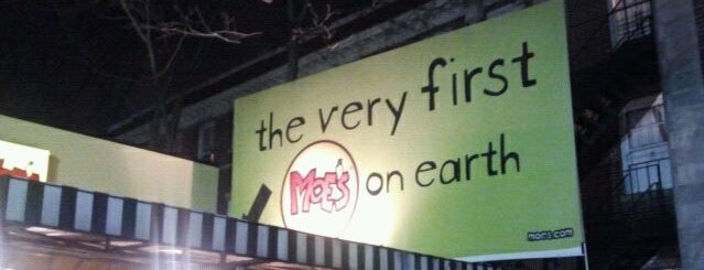 Moe's Southwest Grill is one of Tempat yang Disimpan Aubrey Ramon.