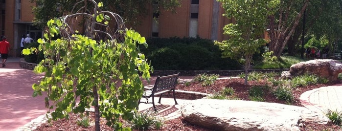 University College Building is one of Posti che sono piaciuti a Jordan.