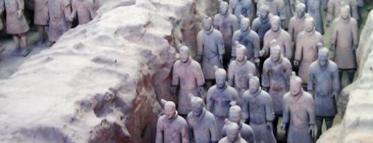 Museum of the Terracotta Warriors and Horses of Qin Shihuang is one of Places I would like to visit.