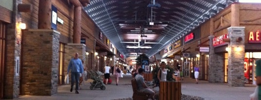 Tanger - Outlets at the Dells is one of Outlets USA.