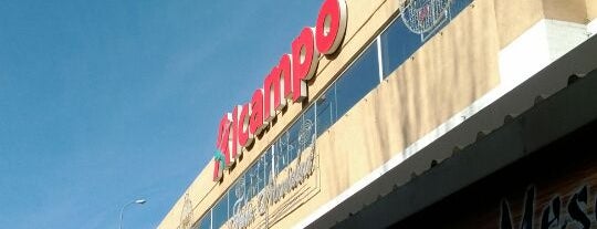 Alcampo is one of Angelさんのお気に入りスポット.