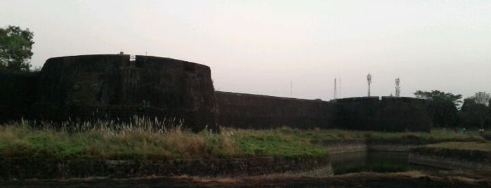 Palakkad Tipu Sultan's Fort is one of Lieux sauvegardés par Lucia.