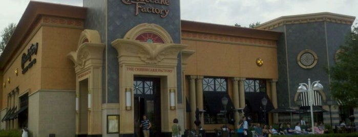 The Mall in Columbia is one of Locais curtidos por Ashley.