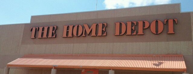 The Home Depot is one of Locais curtidos por Tammy.