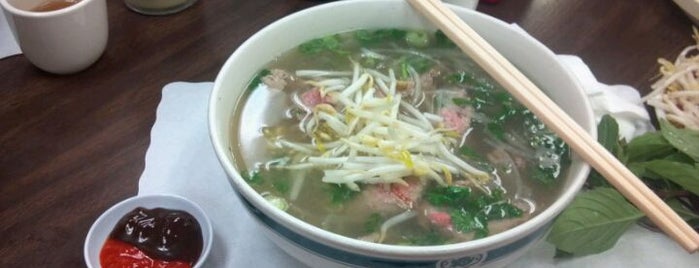 Golden Star Vietnamese Restaurant is one of Pho with Wide Rice Noodles! (河粉 "Hoh Fun").