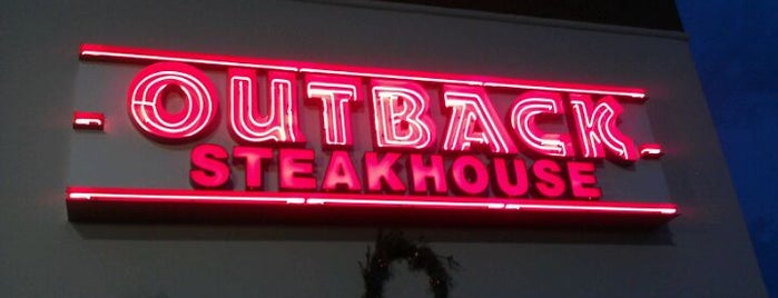 Outback Steakhouse is one of Haluk 님이 좋아한 장소.