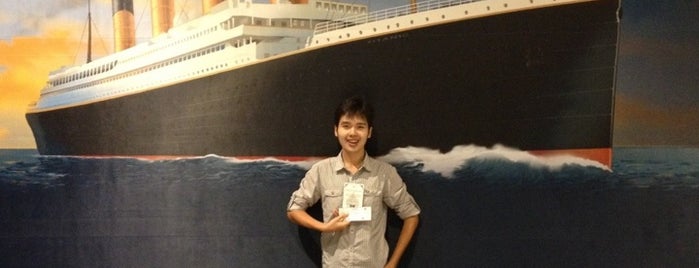 TITANIC The Artifact Exhibition 2012 is one of Bangkok where to go❤.