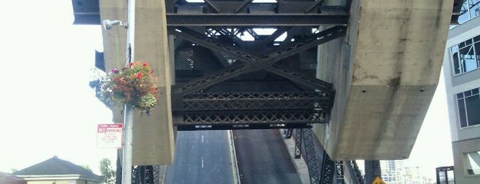 3rd Street (Lefty O'Doul) Bridge is one of San Francisco Movie Map.