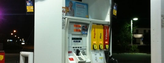 Shell is one of Brandiさんのお気に入りスポット.