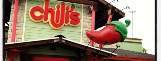 Chili's Grill & Bar is one of Lugares guardados de Elizabeth.