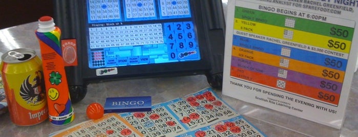 American Bingo is one of Locais curtidos por Susie.