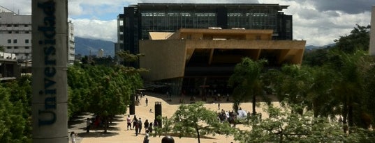 Parque de los Deseos is one of Para conocer Medellín, Colombia.