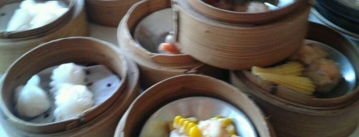 Chokdee Dimsum is one of Let's Eat !!.