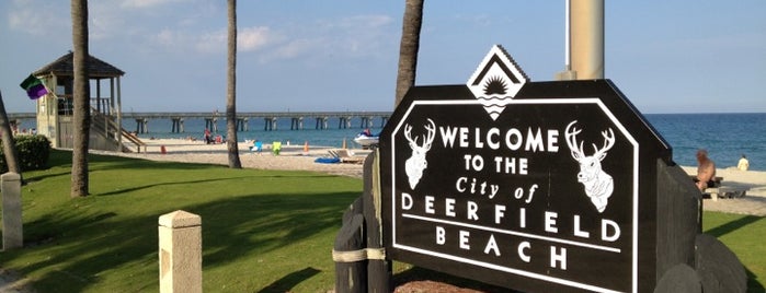 Deerfield Beach Pier South is one of Tempat yang Disimpan Menossi,.