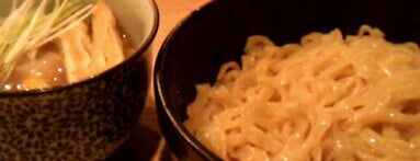 小麦と肉 桃の木 is one of Top picks for Ramen or Noodle House.