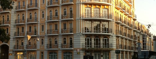 Premier Hotel Palazzo is one of Lugares favoritos de Olga.