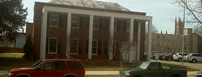 Alpha Tau Omega Fraternity at Marietta (Harmar House) is one of Loverさんのお気に入りスポット.