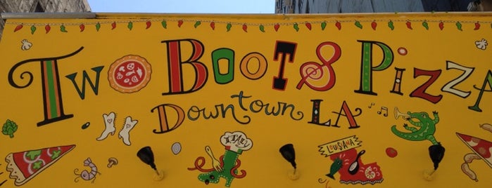 Two Boots Downtown LA is one of สถานที่ที่ Alaíde ถูกใจ.