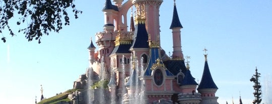 Disneyland Paris is one of Pretparken.