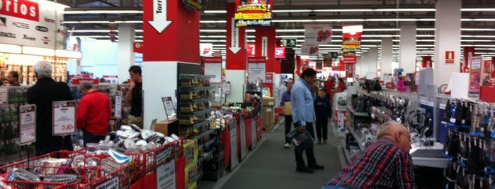 MediaMarkt is one of Lieux qui ont plu à Juan Luis.