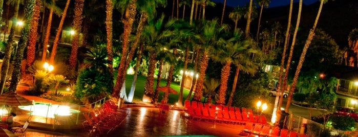 Caliente Tropics Resort Hotel is one of Tempat yang Disukai Jennifer.