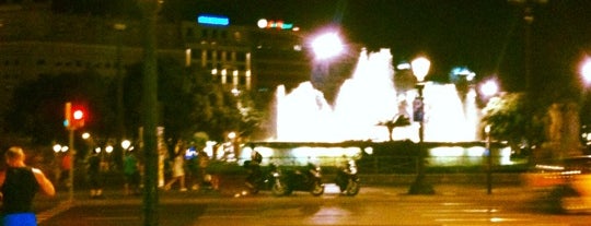 Plaza de Cataluña is one of Lugares donde he estado.