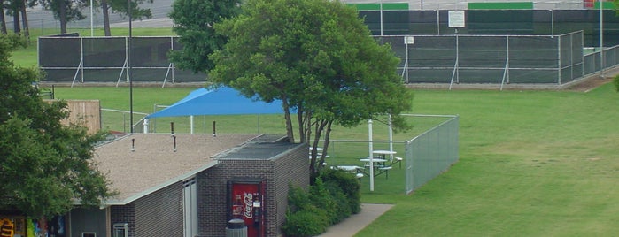 Woodland West Park is one of Tennis.