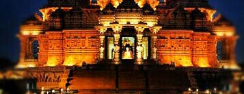 Swaminarayan Akshardham is one of Delhi Monuments.