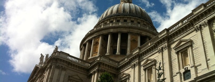 St. Pauls-Kathedrale is one of Summer in London/été à Londres.