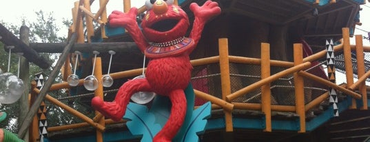 Sesame Street Safari Of Fun is one of Locais salvos de Kimmie.