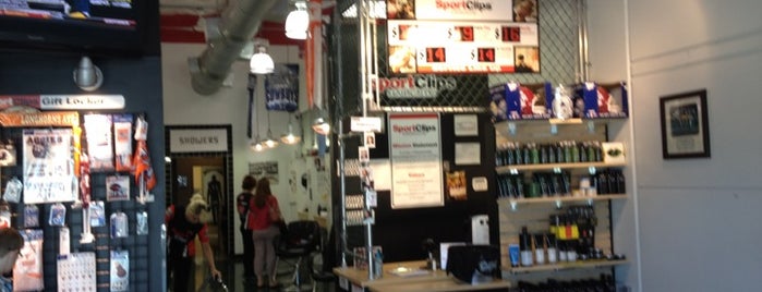 Sport Clips Haircuts of Village at Stone Oak is one of Lieux qui ont plu à Mark.
