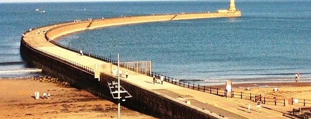 Roker Sea Front is one of Carlさんのお気に入りスポット.