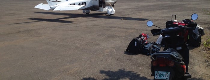 Aeropuerto Utila is one of Airports I've visited.