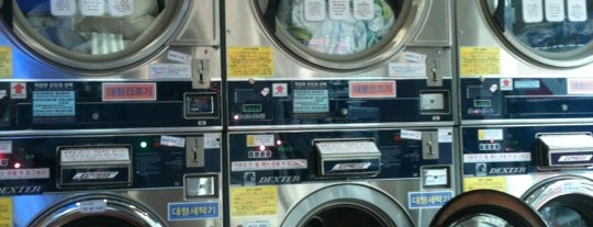 Coin wash 24 빨래터 is one of JulienFさんのお気に入りスポット.