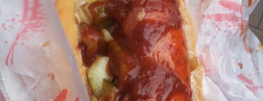Big Apple Hot Dogs is one of Good lunches around Old Street.