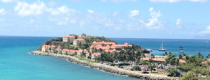 Divi Little Bay Beach Resort is one of Lugares favoritos de Kirk.