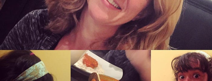 Laxmi's Indian Grille is one of Posti che sono piaciuti a Kate.
