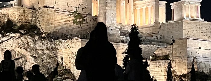 Hadrian's Library is one of Greece.