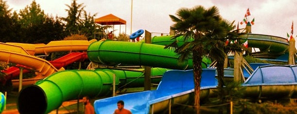 Piscina Jolly Club is one of sport & beach.