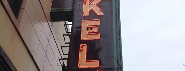 Dinkel's Bakery is one of Lugares guardados de Kyle.