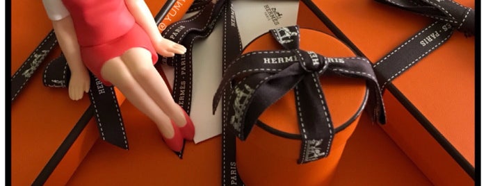 Hermès is one of Great clothing stores.