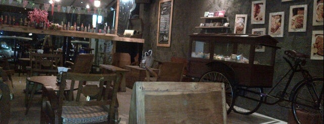 Broti (Brood en Thee) is one of The COFFEE Shops & TEA Rooms ~.