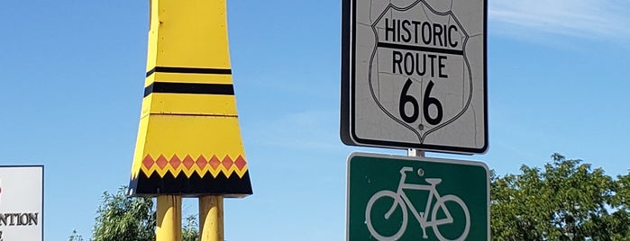 Indian Kachina Statue is one of Route 66 Roadtrip.